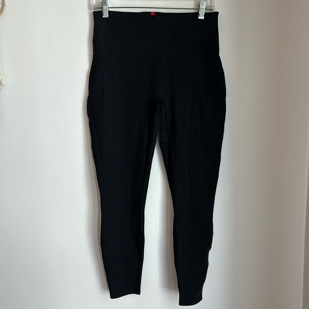 Spanx Women’s stretch high rise black classic leggings tummy control size medium